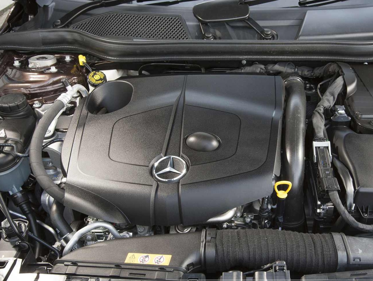 2018 Mercedes-Benz GLA-Class engine