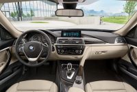 2018 BMW 3 Series interior