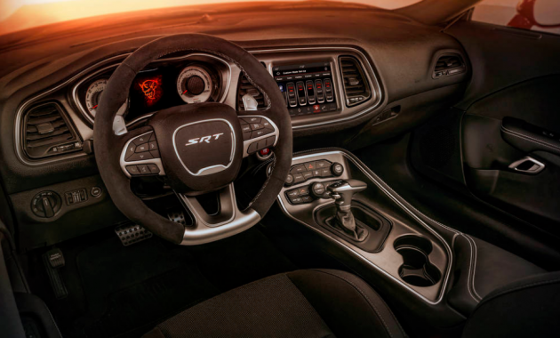 2018 Dodge Charger Interior