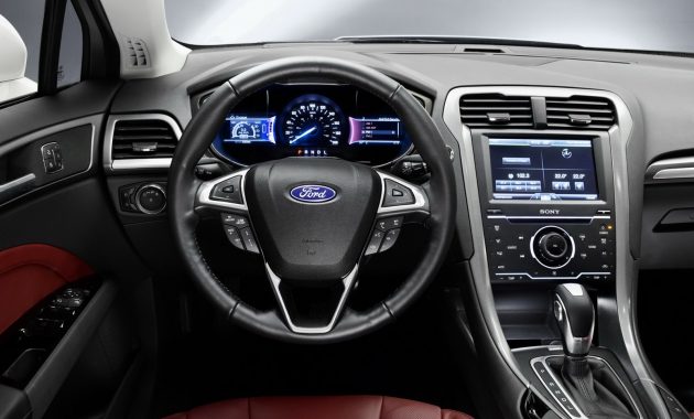 2018 Ford Mondeo Vignale interior