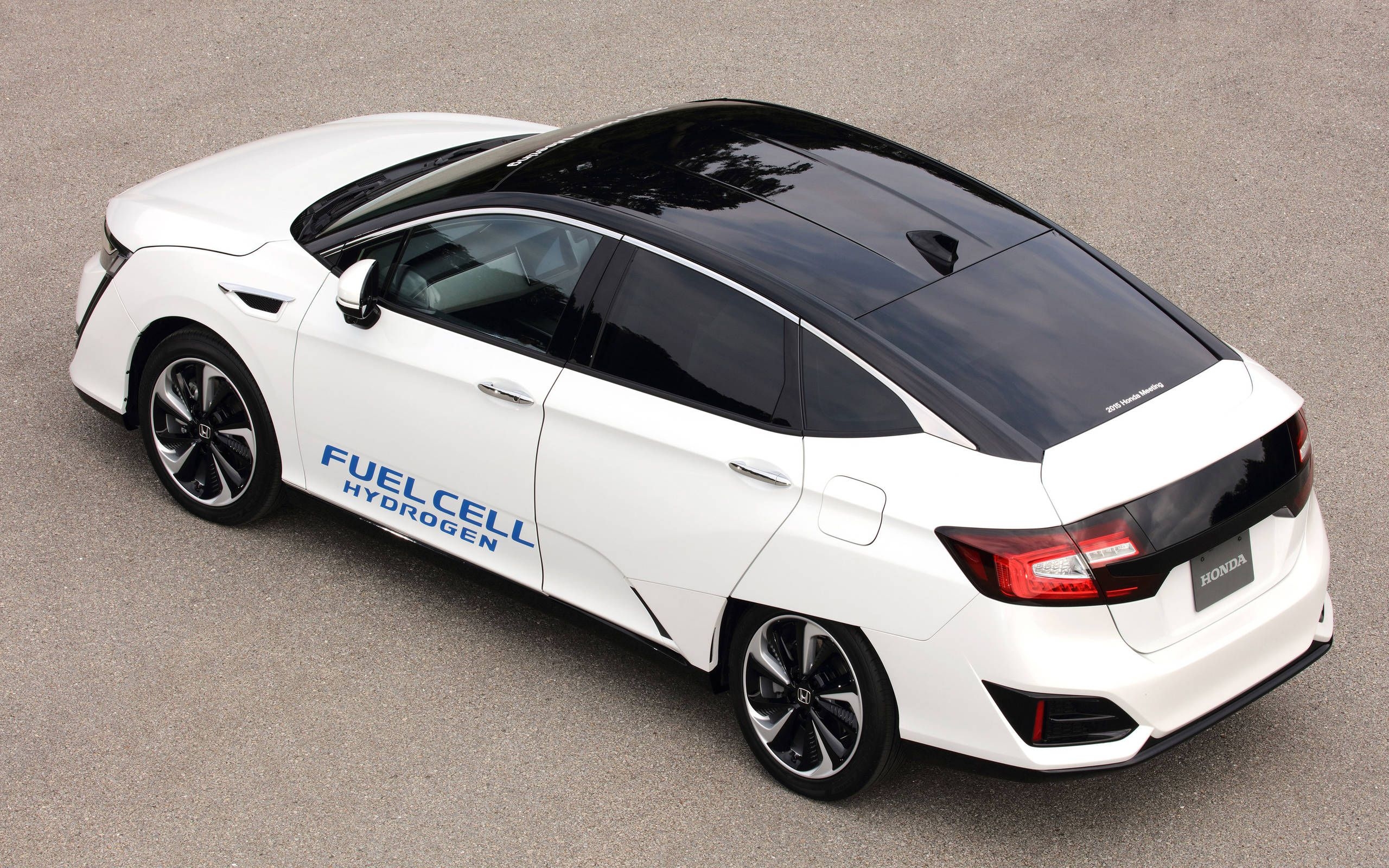 2016 Honda Clarity Hydrogen Fuel Cell Sedan First Impressions