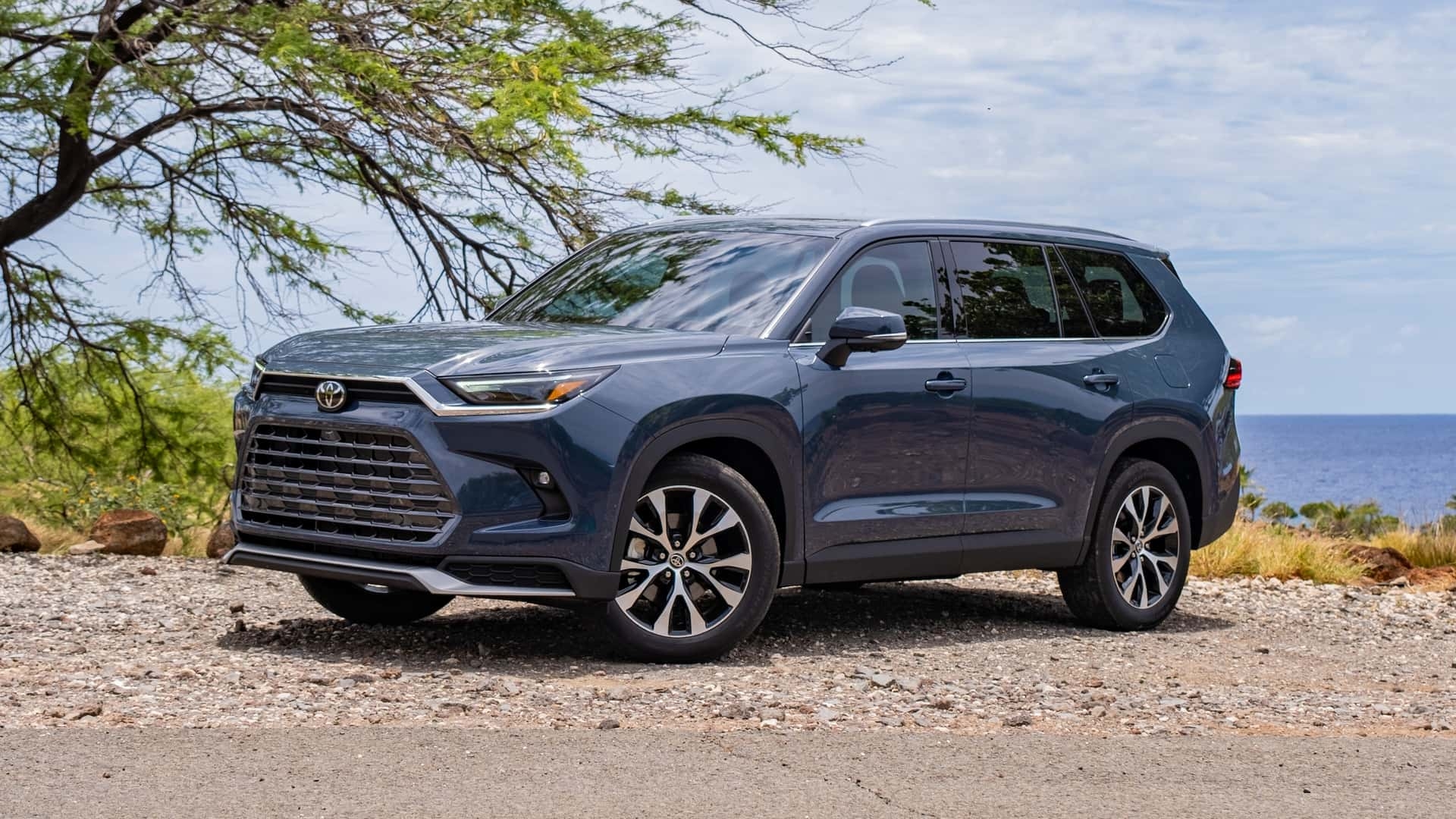 2024 Toyota Grand Highlander First Drive Review Going Big On The Big Island