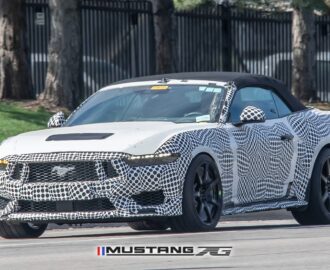 2026 Shelby GT500 Mustang Convertible Spied W Revised Grille Carbon Fiber Wheels Larger Global Market Side Mirrors Mustang7G 2024 S650 Mustang Forum Dark Horse GT EcoBoost GT500 GT350 Mach 1