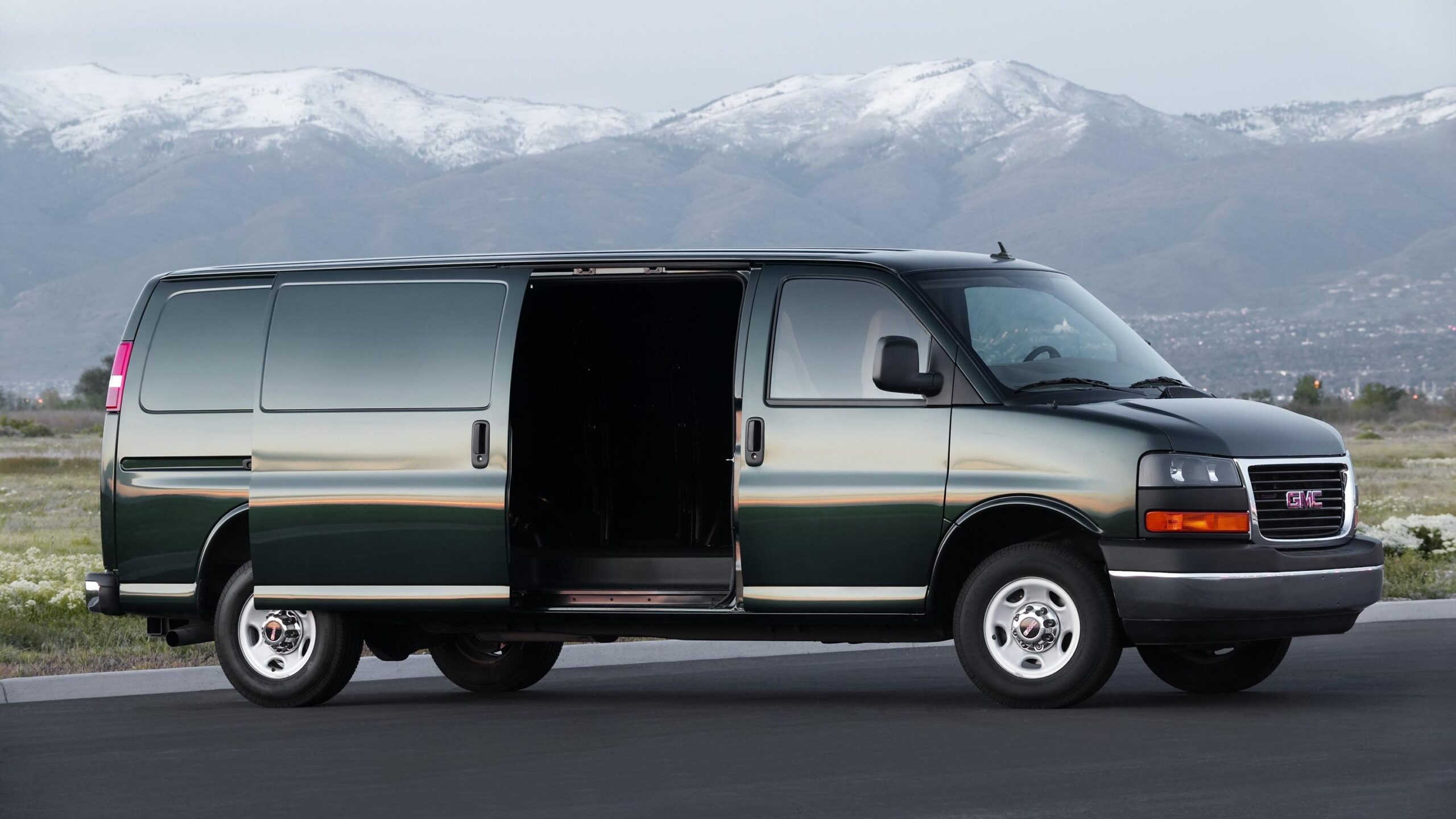 Chevy Express And GMC Savana Could Go All Electric In 2026