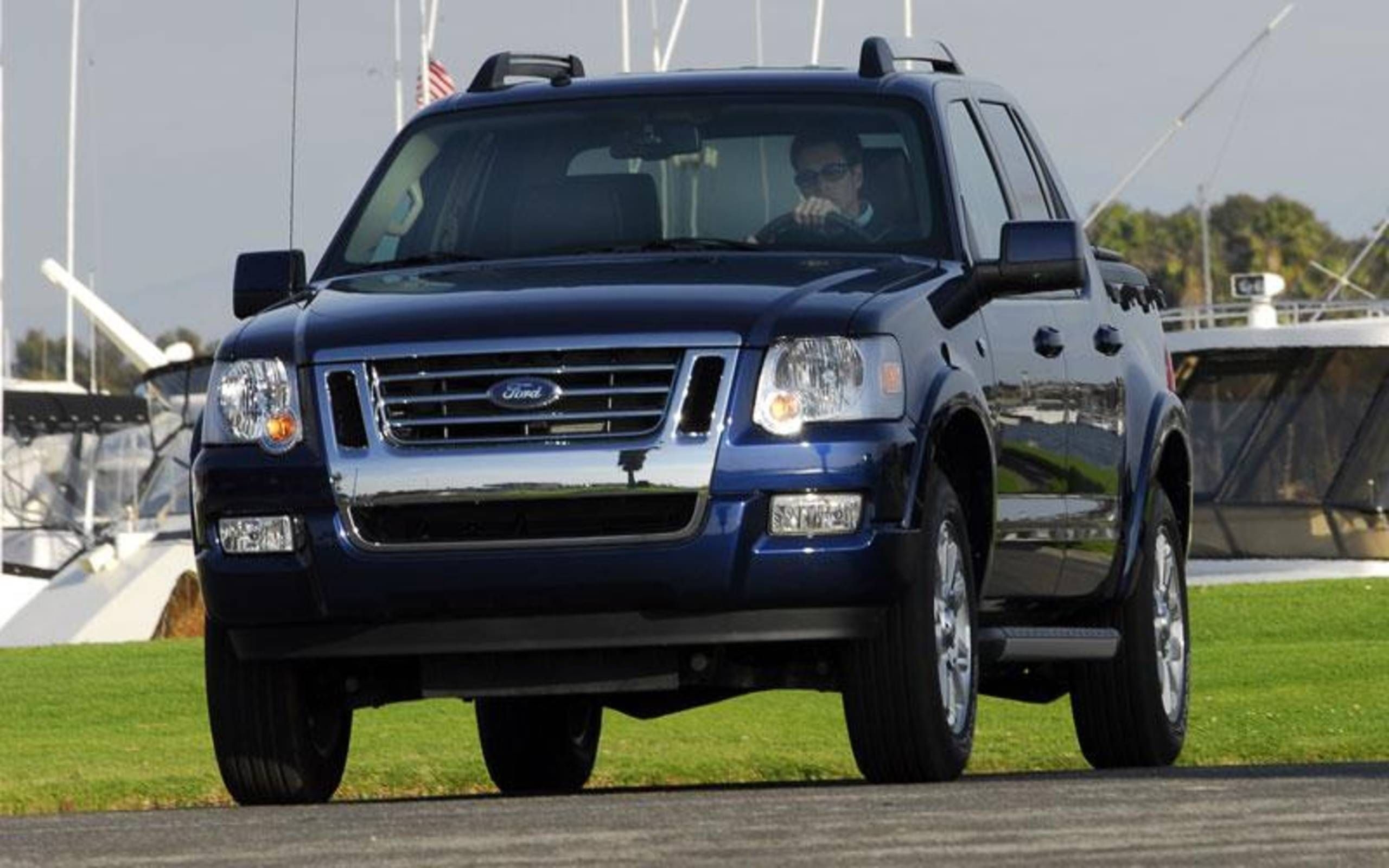 Demands Met Ford Says V8 Cab Room Are Key Sport Trac Changes
