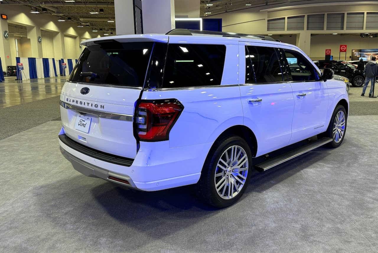 Ford Expedition Design Refresh Hybrid Variant Incoming