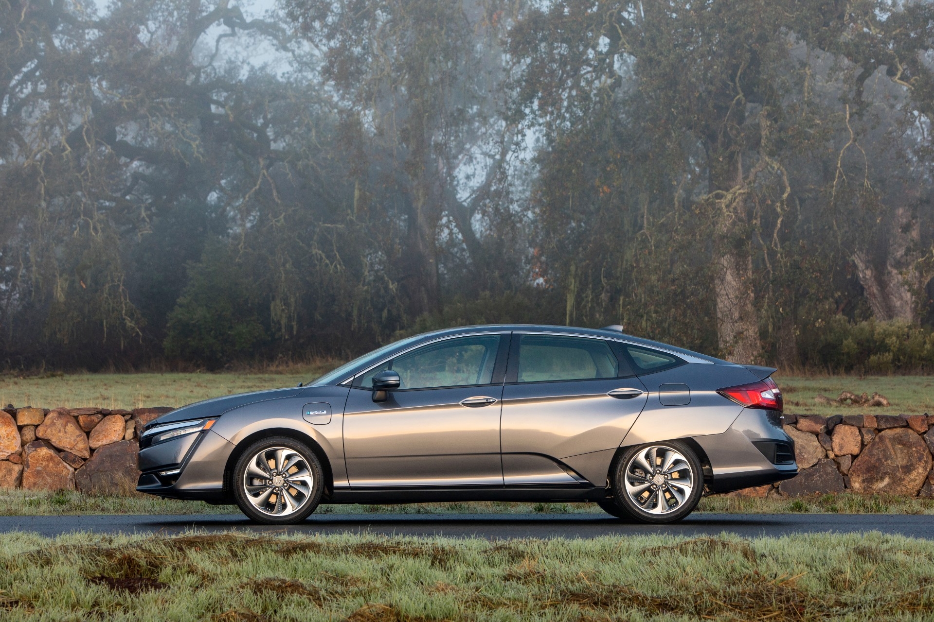 Honda Clarity Plug In Hybrid Is Gone After 2021 But Clarity Fuel Cell Will Linger Into 2022