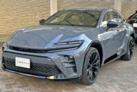 Toyota Crown XVI Sport S236 Technical Specs Fuel Consumption Dimensions