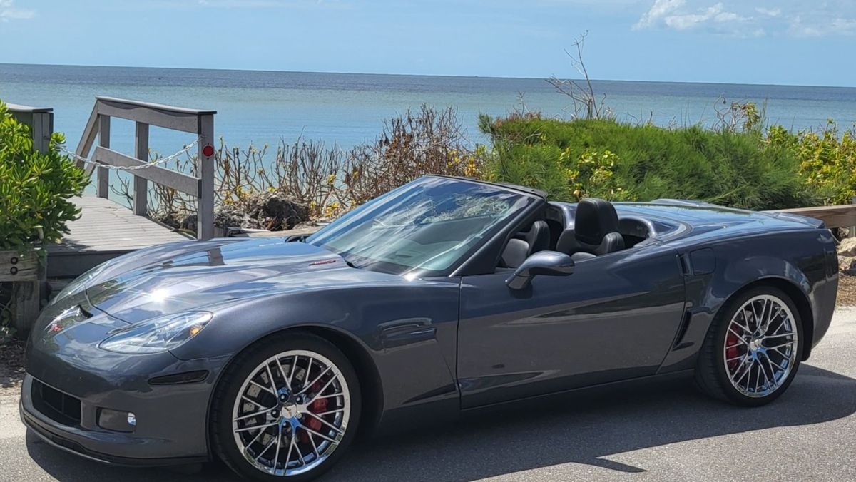 2013 chevrolet corvette 427 convertible vin 1g1yy3de8d5702166