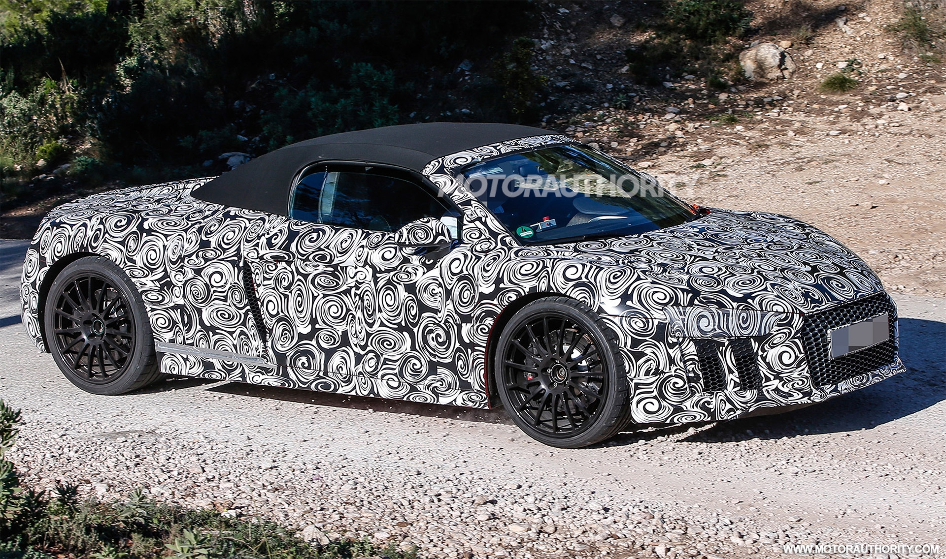 2017 audi r8 spyder spy shots