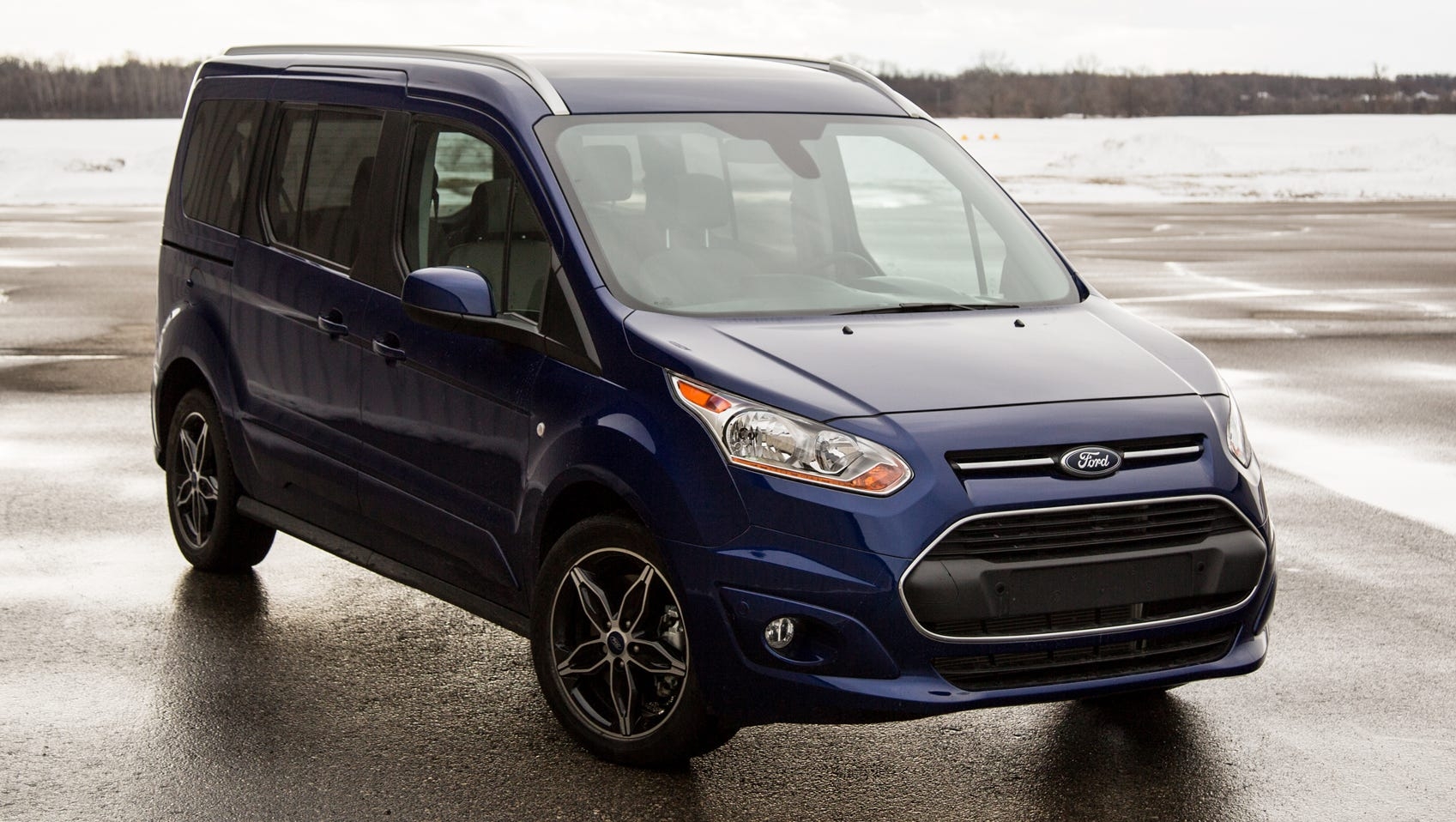 2017 ford transit connect review pricing and specs