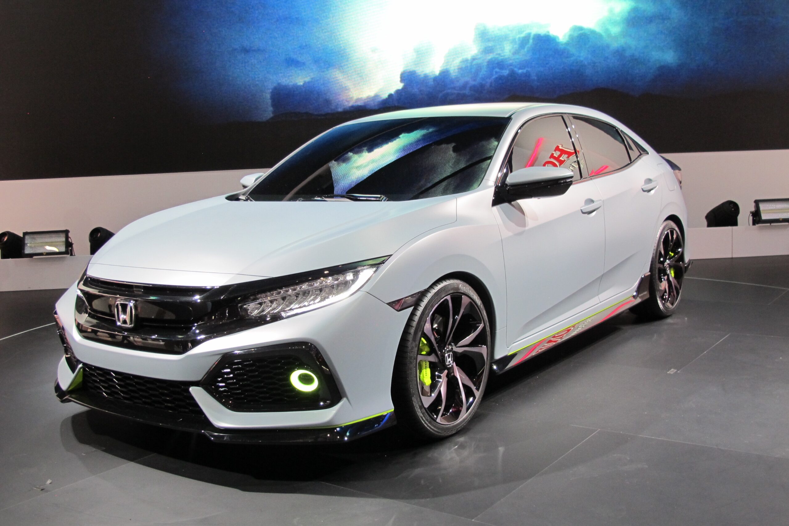 2017 honda civic hatchback unveiled in geneva