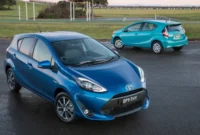 2017 toyota prius c facelift price and features for australia