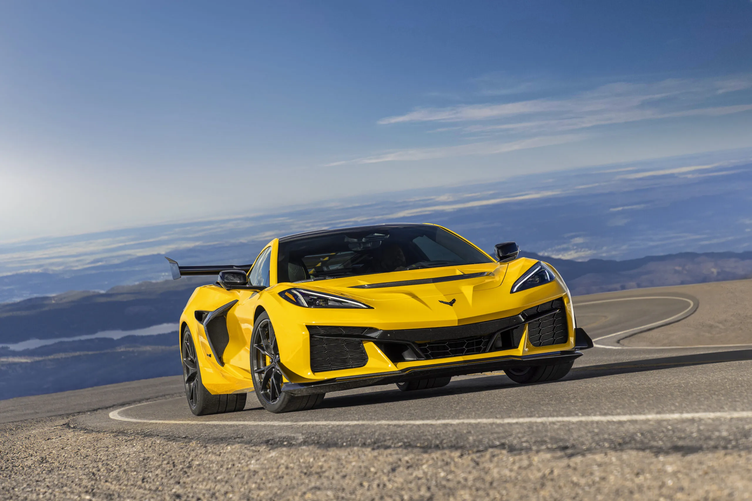 2025 Corvette ZR1 Starts Just Shy Of 175K and That s A Bargain 