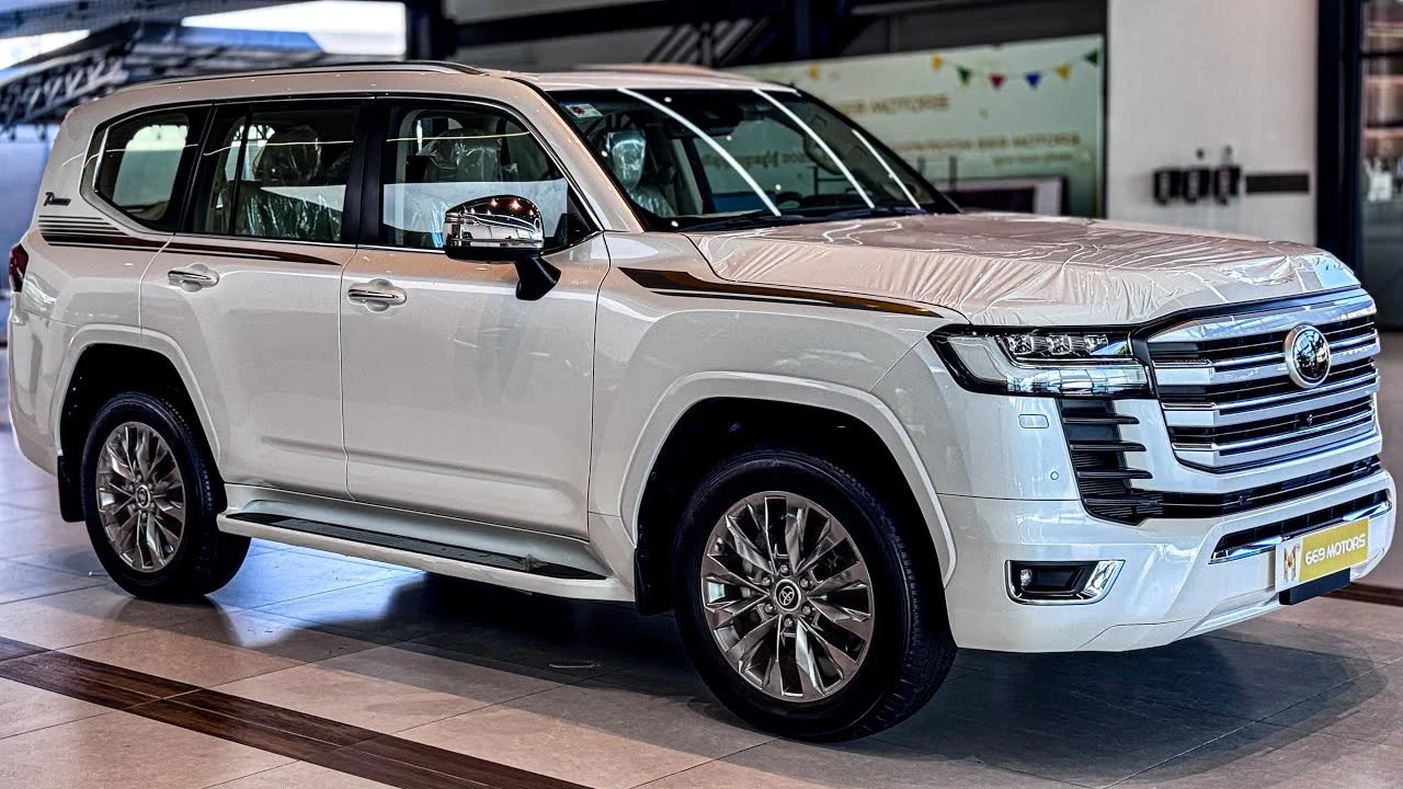 2027 Toyota Land Cruiser 300
