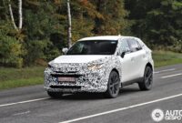 2027 Toyota Harrier SCOOPS NewCarscoops