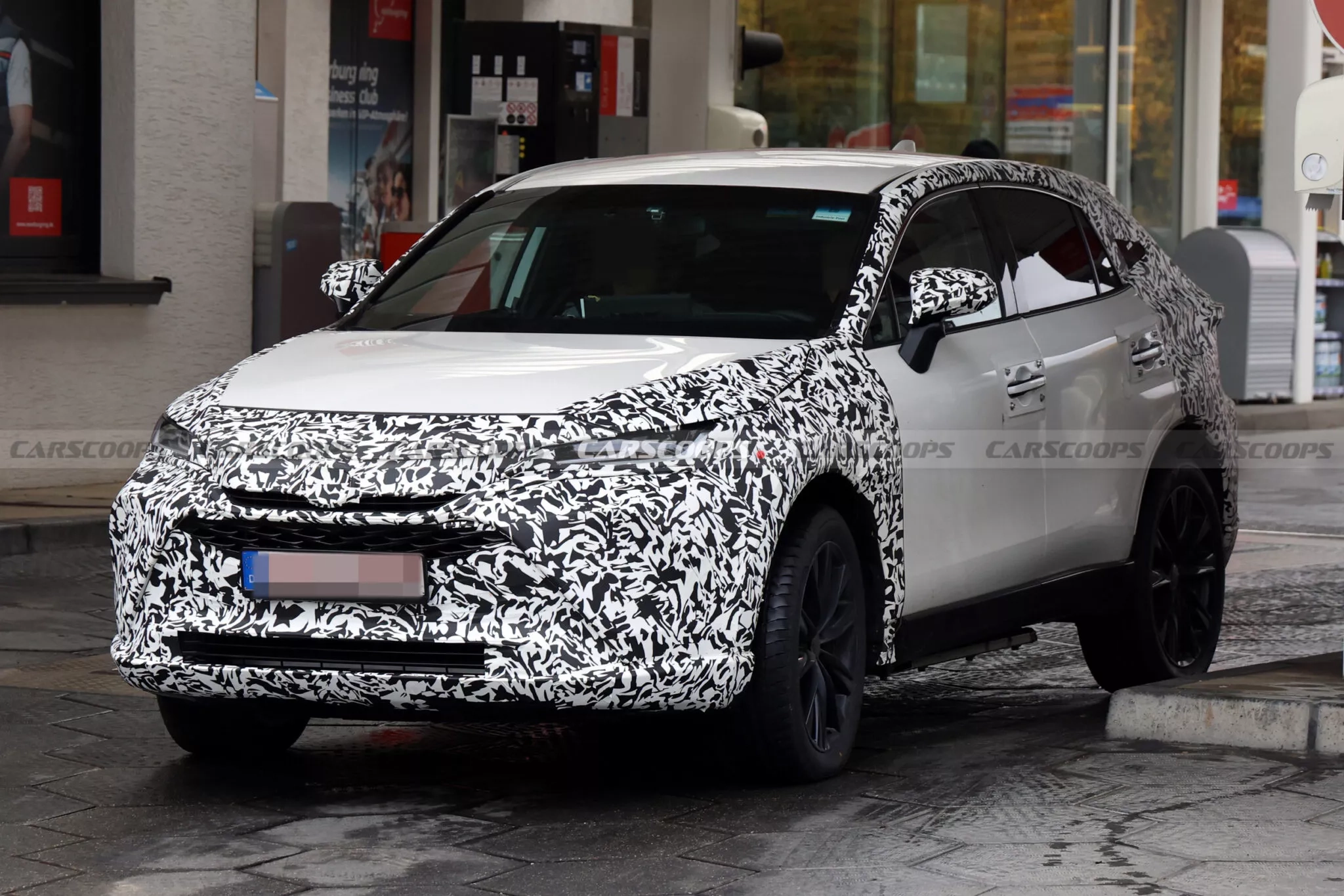 2027 Toyota Harrier SCOOPS NewCarscoops