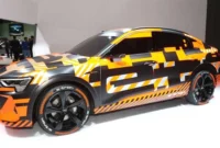 audi e tron sportback getarnte premiere in genf