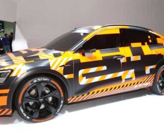 audi e tron sportback getarnte premiere in genf