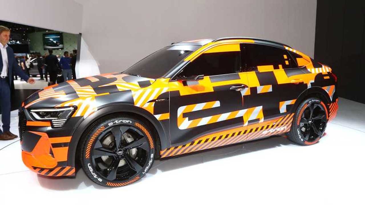 audi e tron sportback getarnte premiere in genf