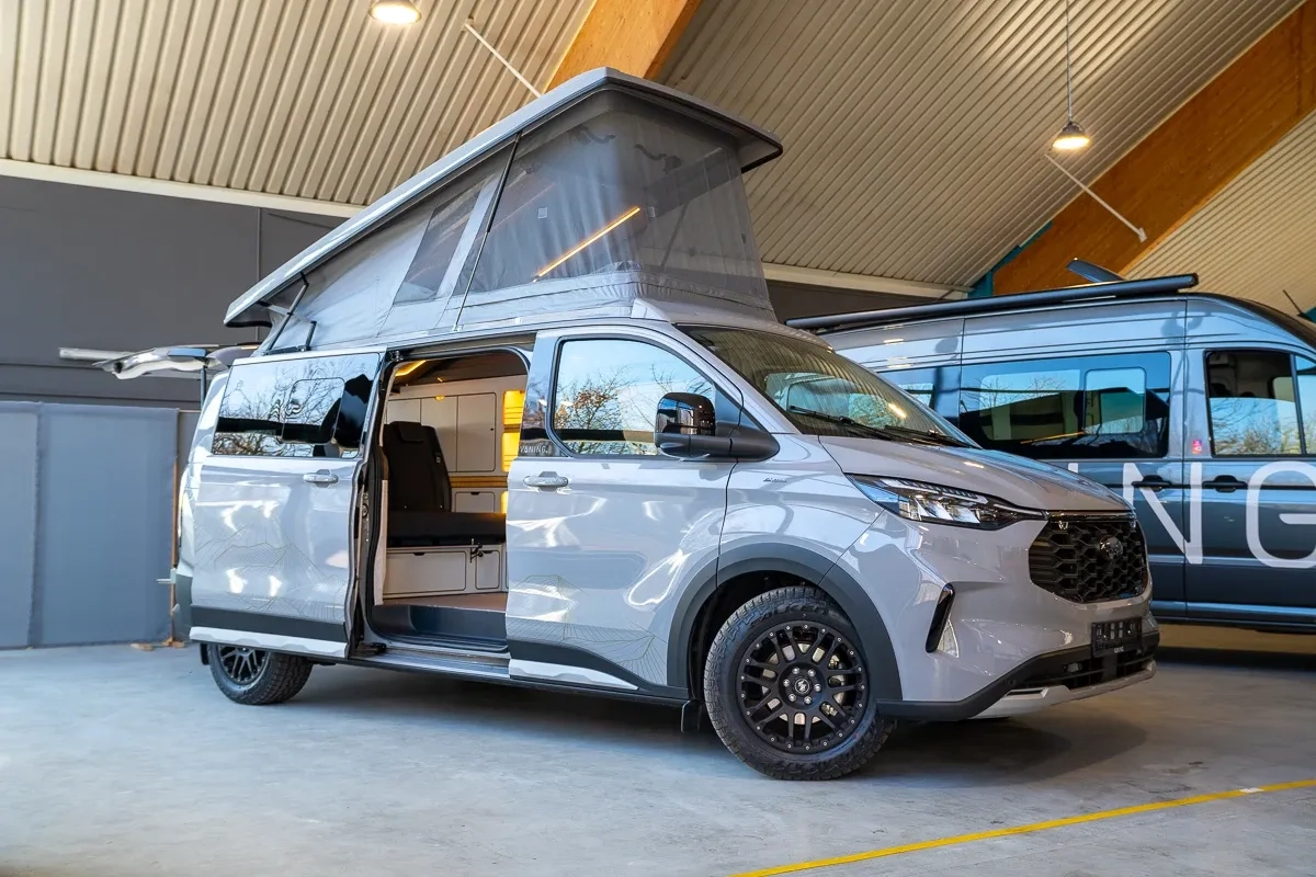 Campervan Ford Tourneo Custom V710 LR Offroad Camper Van 2025 