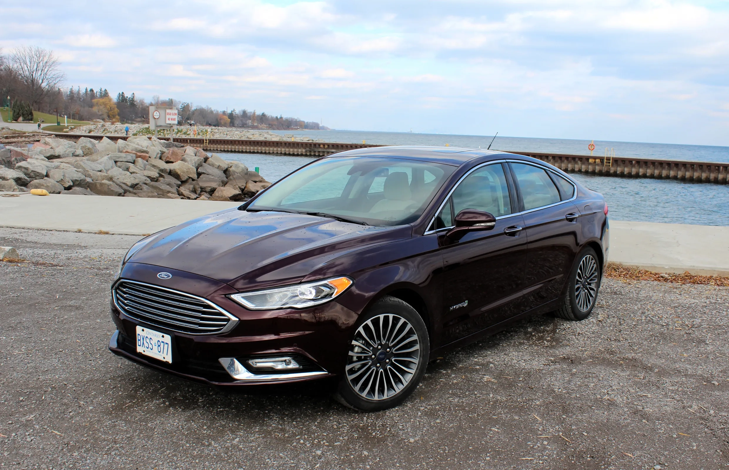 Car Review 2017 Ford Fusion Hybrid Driving