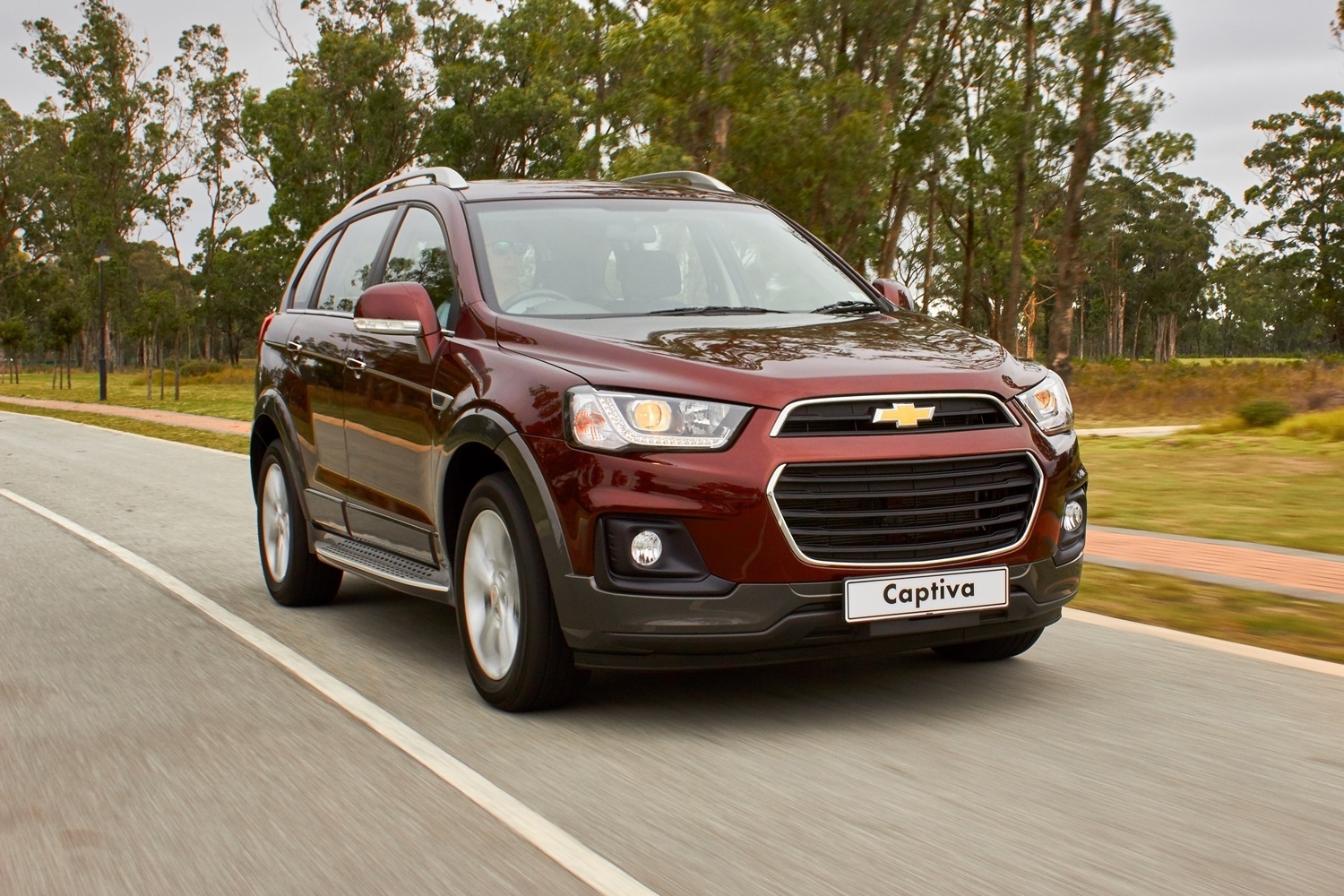 chevrolet captiva info details specs pictures wiki gm authority
