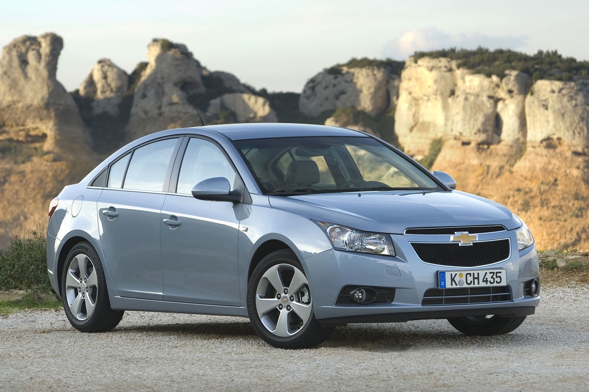 Chevrolet Cruze Sedan Launched In India Autoevolution
