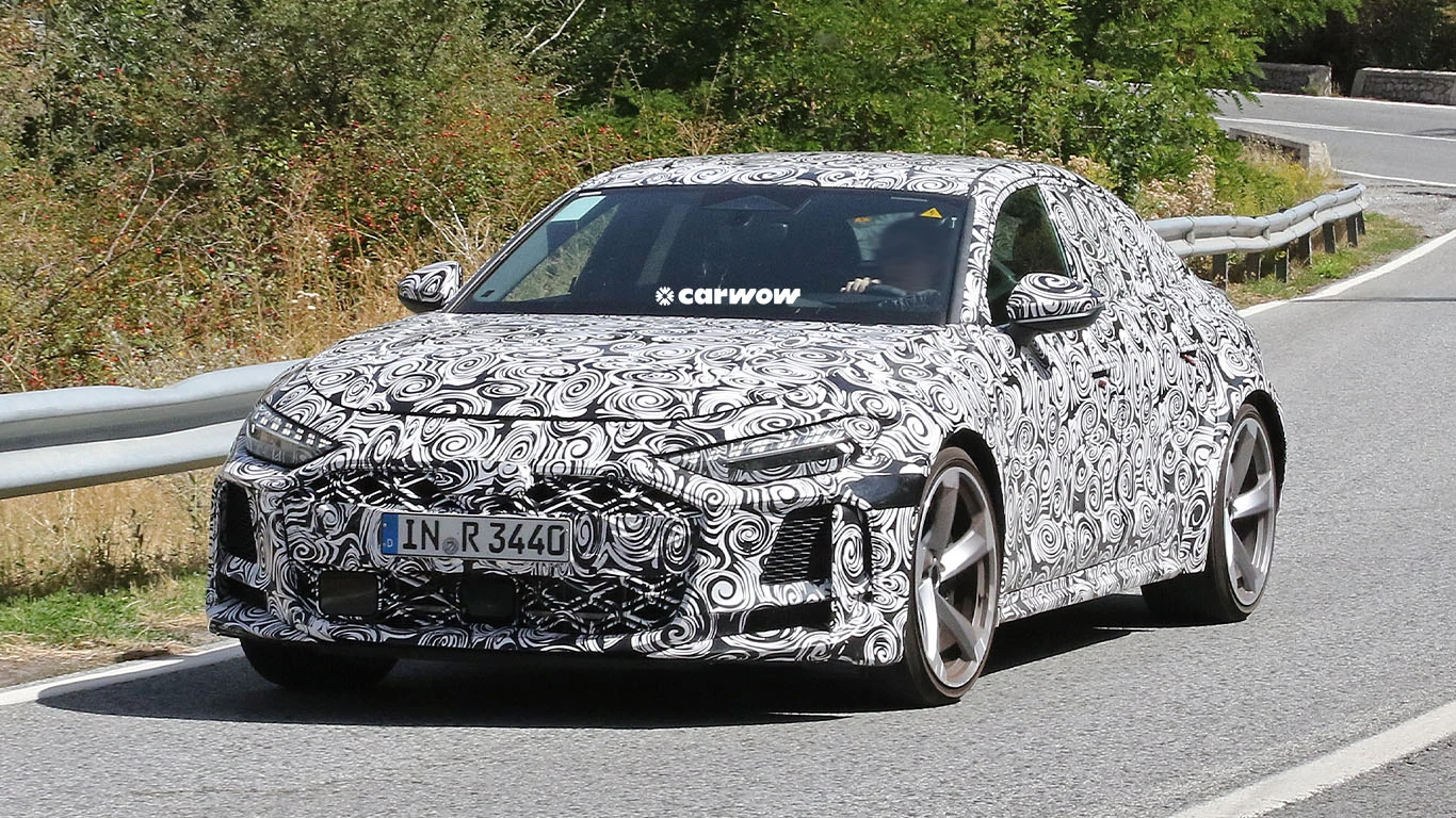 der neue audi rs5 auf testfahrt ab 2025 wohl als plug in hybrid