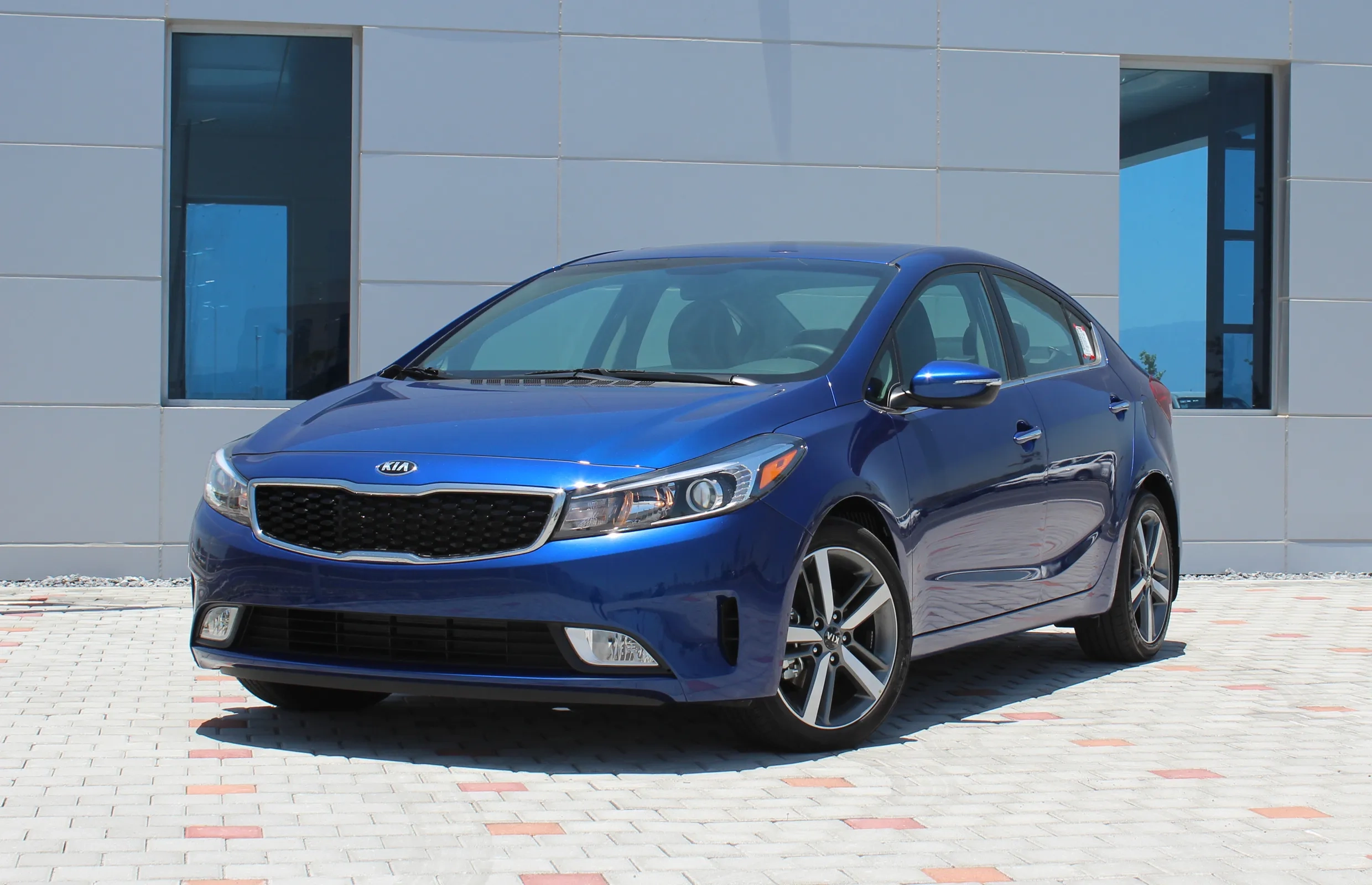 first drive 2017 kia forte driving