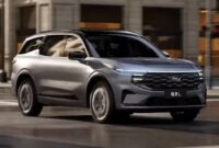 ford edge l details revealed includes five seat variant