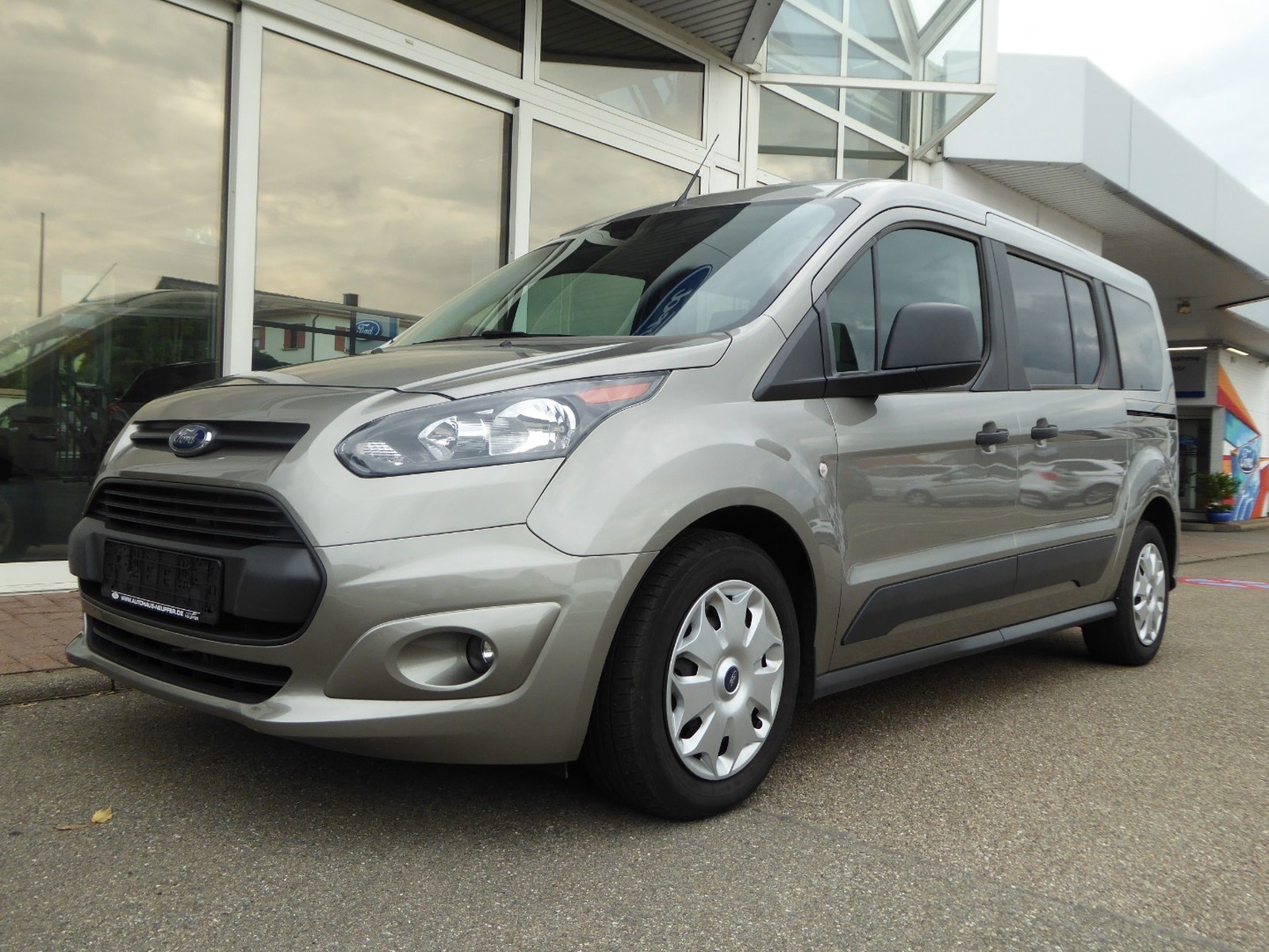 2027 Ford Tourneo Connect