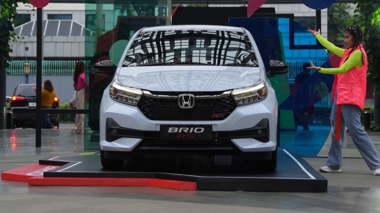 honda brio facelift launched in indonesia also gets an rs variant