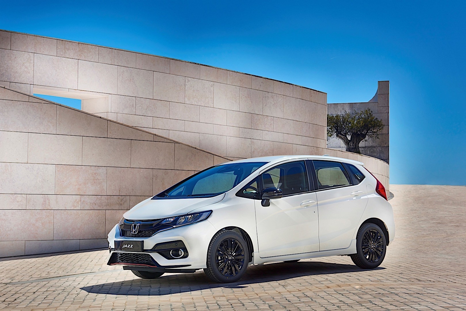 HONDA Jazz Fit Specs Performance amp Photos 2017 2018 2019 