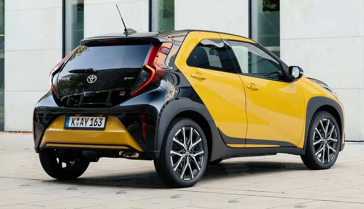 neuer toyota aygo x kommt als vollhybrid ecomento de