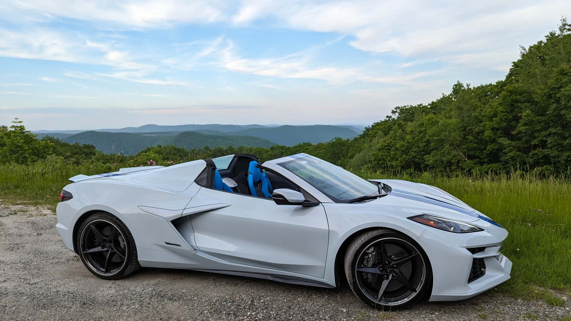 2027 Chevrolet Corvette E-Ray Convertible