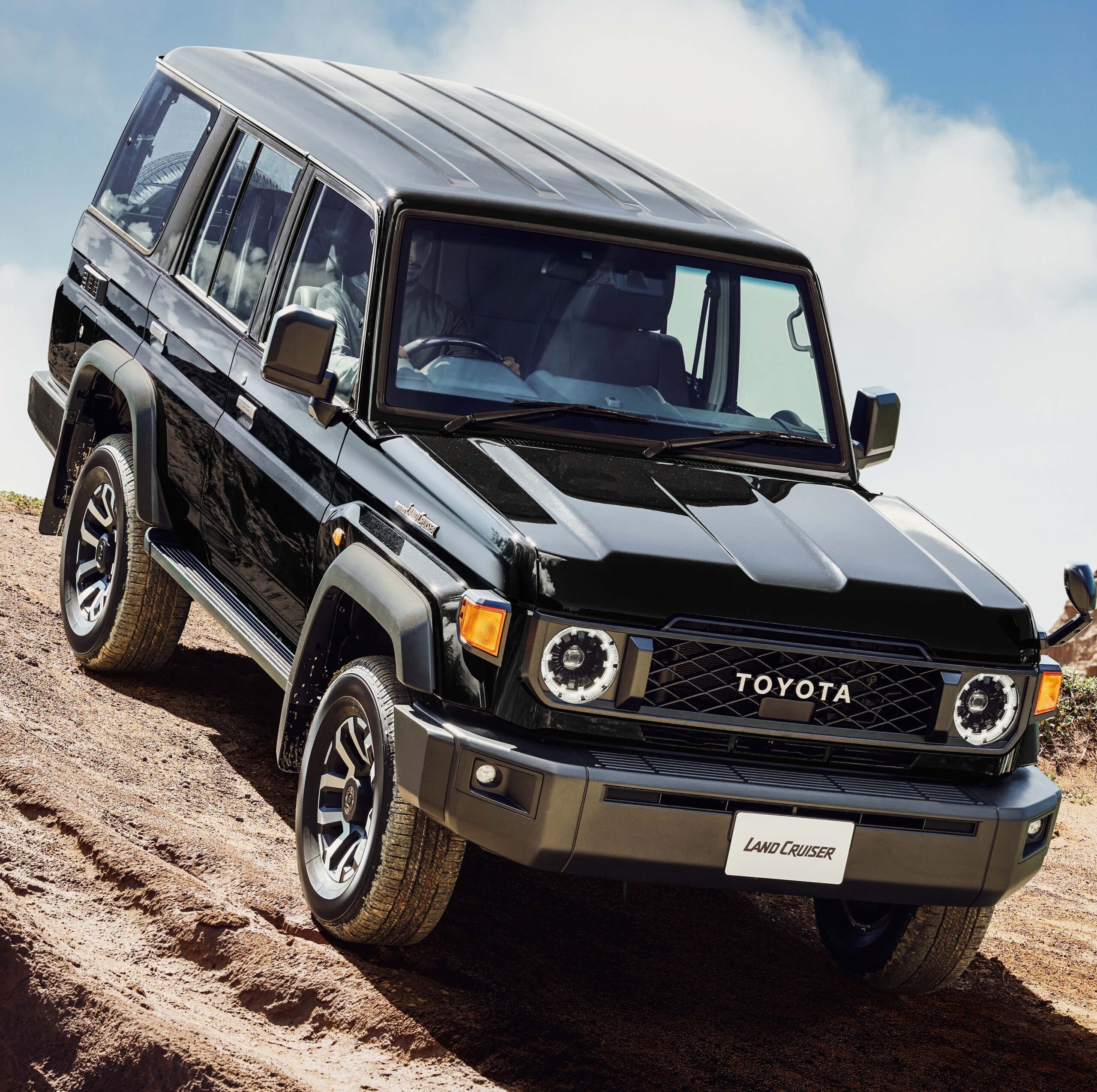 2027 Toyota Land Cruiser 70