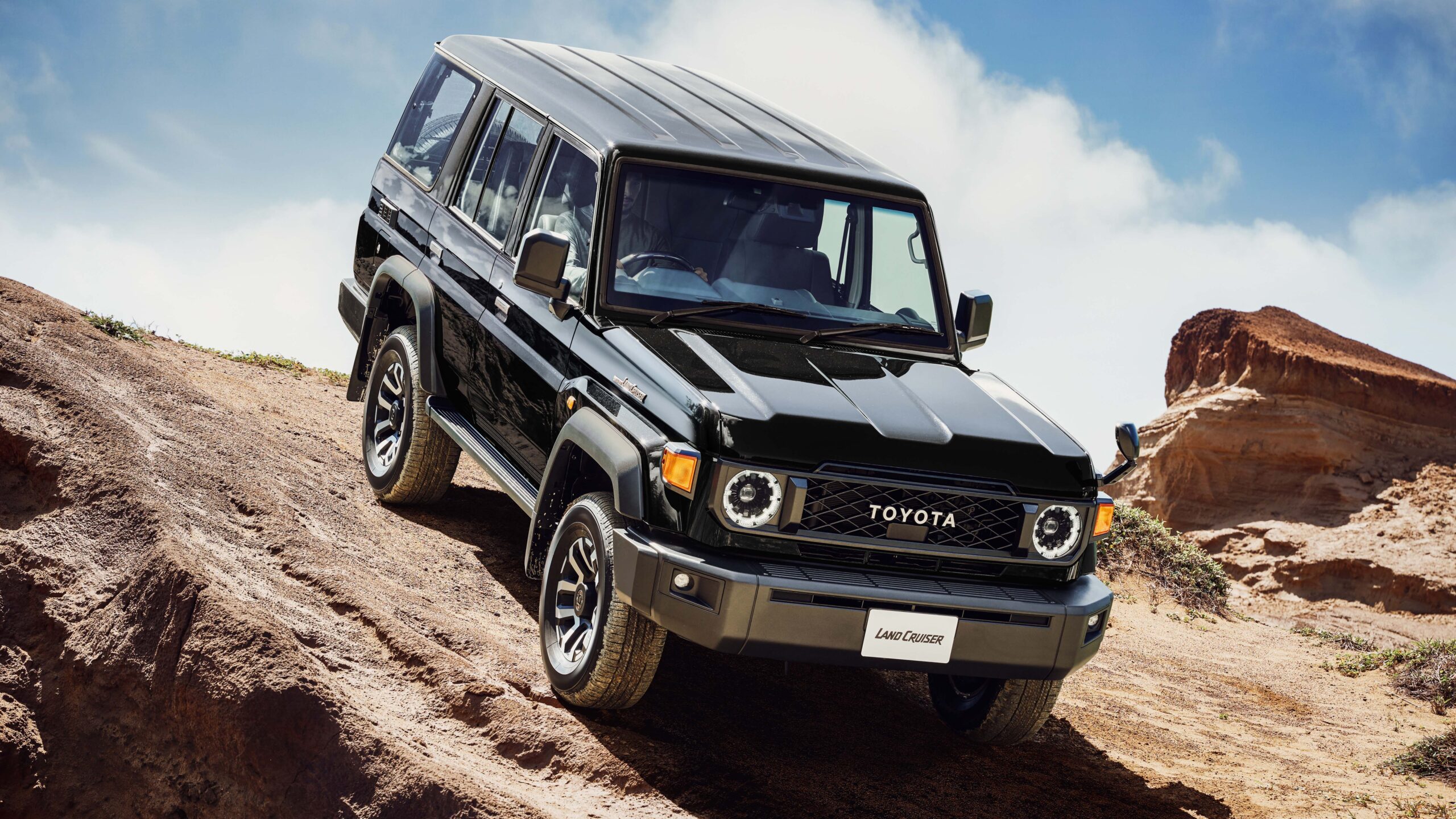 toyota land cruiser 70 is the 1980s suv that just won t die