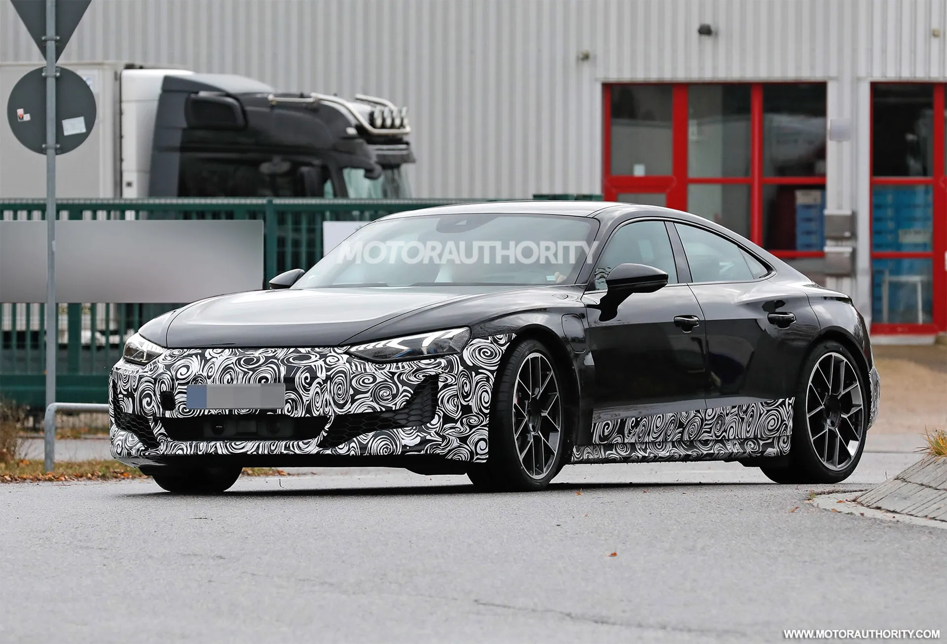 updated 2025 audi e tron gt caught on video